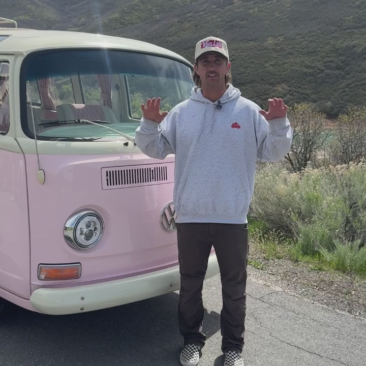 Vandy the pink ライスバーガー　ポスター Pink Van Hoodie - VanLife US